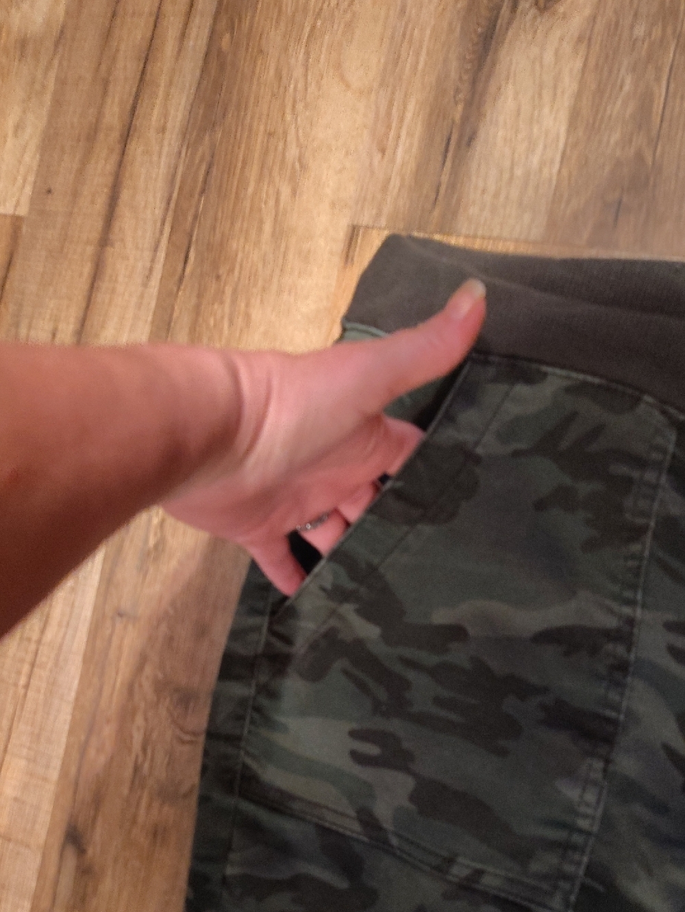 No Boundaries Olive & Black Camo Jeggings - Picture 3 of 10